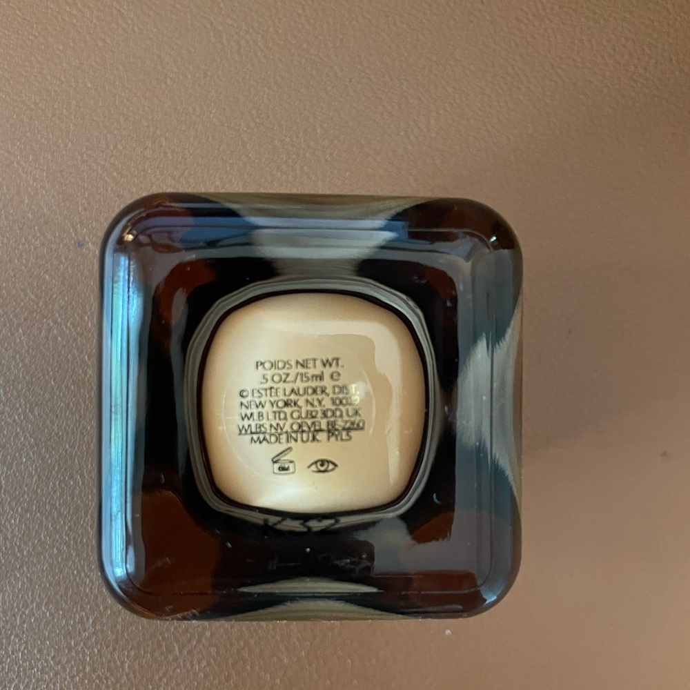 Estee Lauder Advanced Night Repair Set - Black and Gold - Picture 3 of 5